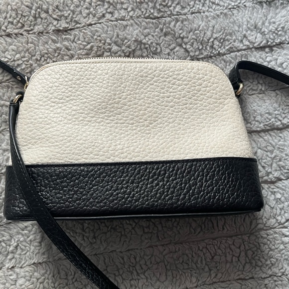 COPY - Kate Spade black and white crossbody - Picture 5 of 5